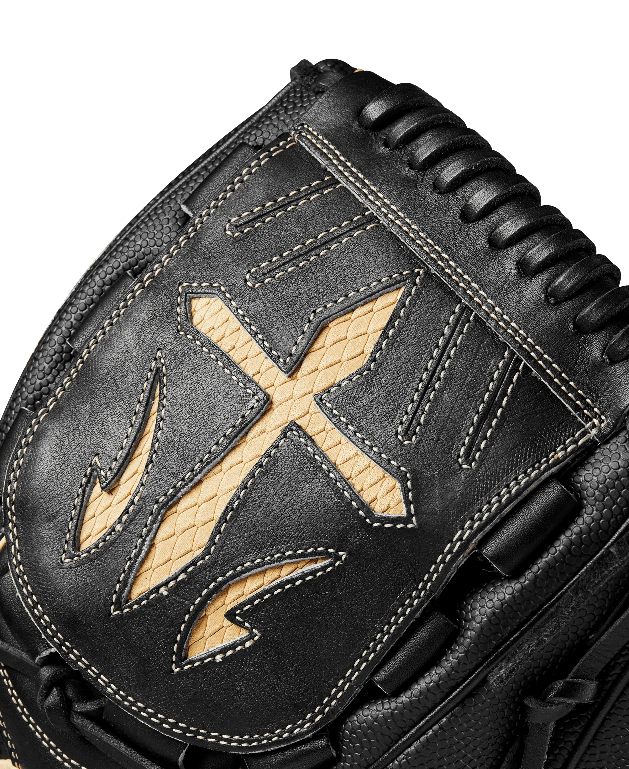 2024 Wilson A2000 B23 12" Pitcher's Baseball Glove: WBW10139112 - Image 5